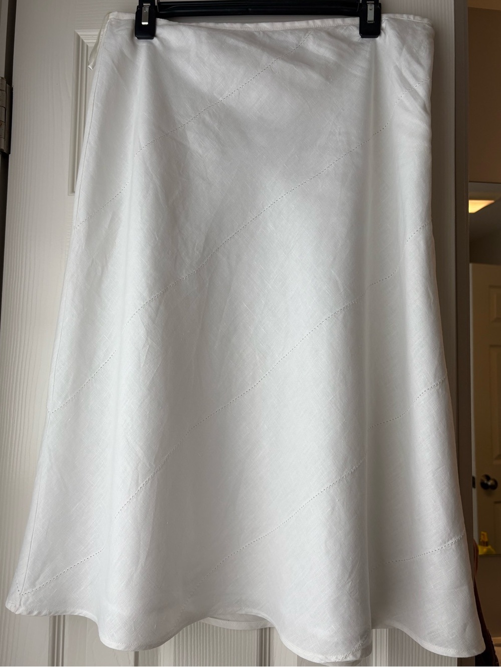 White A-Line Women's Size 12 100% Linen Skirt
